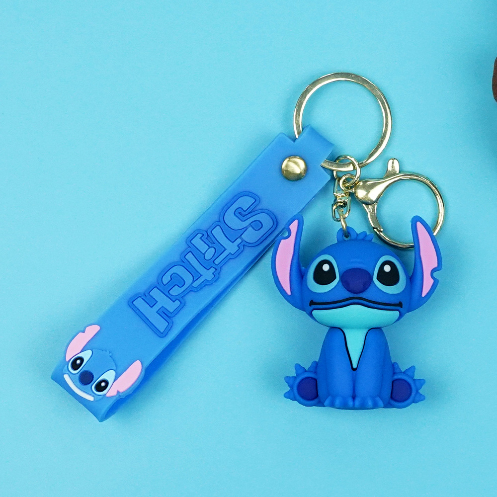Llavero de caricatura Stitch resinado, colgante adorable para pareja, regalo festivo.