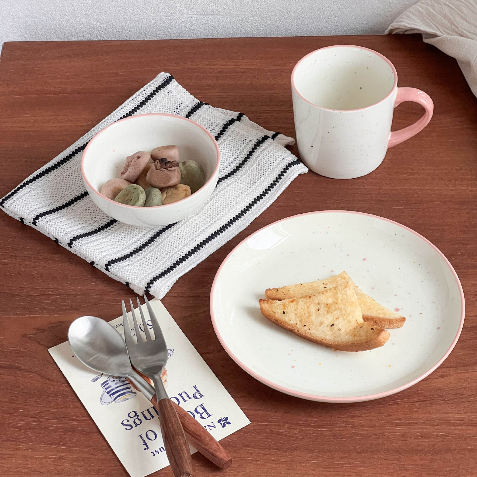 跨境新品8寸圆盘简约喷墨彩色芝麻釉家用菜盘釉下彩创意陶瓷浅盘