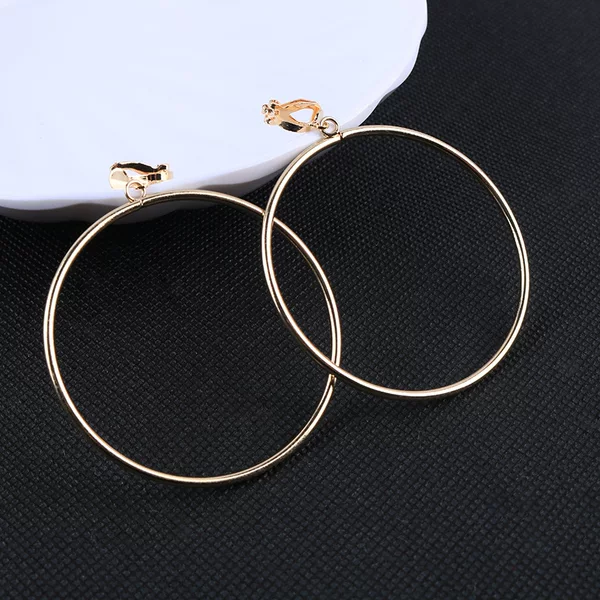 European and American large hollow circle cold wind earrings without earholes women's simple retro triangle ear clip wholesale