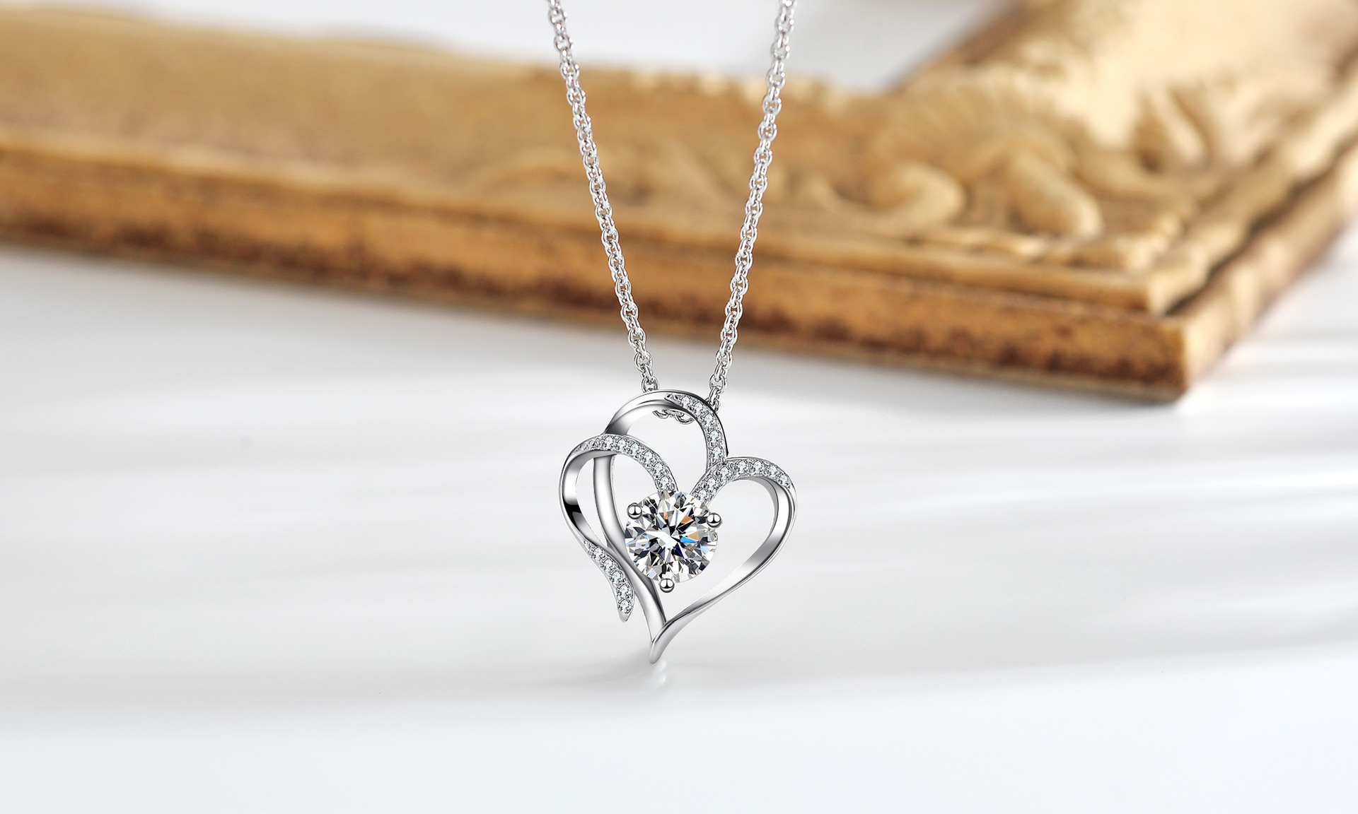 Elegant Heart Shape Copper Plating Zircon Pendant Necklace