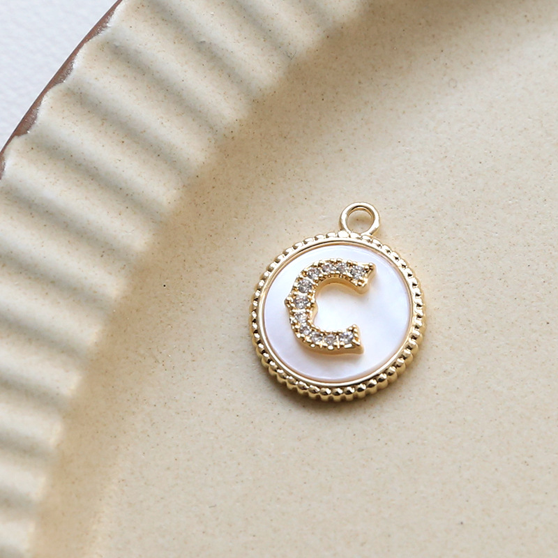 3g Weight Shell, Zircon Inlay Material Charms, Jewelry Accessories Classification 1 Piece Quantity Copper Material Round, Letter Pattern Plating, Inlay Design Simple Style Style 1 Piece Copper Shell Zircon Round Letter 9