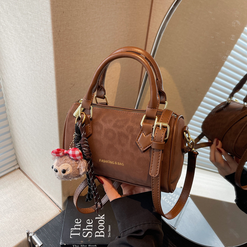 Fashion 2026 New Retro Small Bag for Women, Trendy Versatile Shoulder Handbag Boston Crossbody Bag Fashion 2026 New Retro Small Bag for Women, Trendy Versatile Shoulder Handbag Boston Crossbody Bag