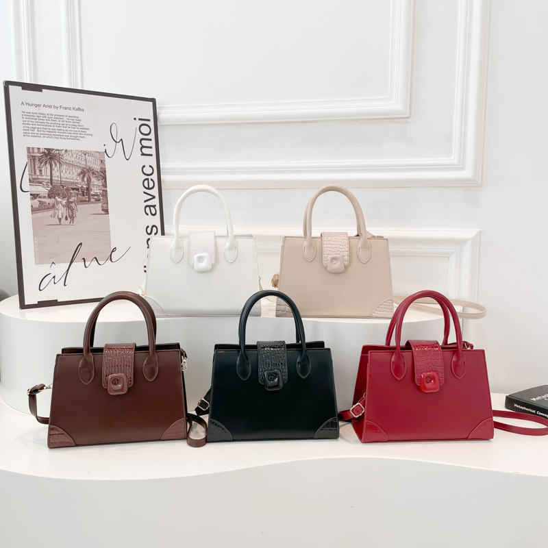 Moda popular textura retro 2025 primavera color sólido nuevo bolso de mensajero moda estilo occidental costura portátil pequeño bolso cuadrado