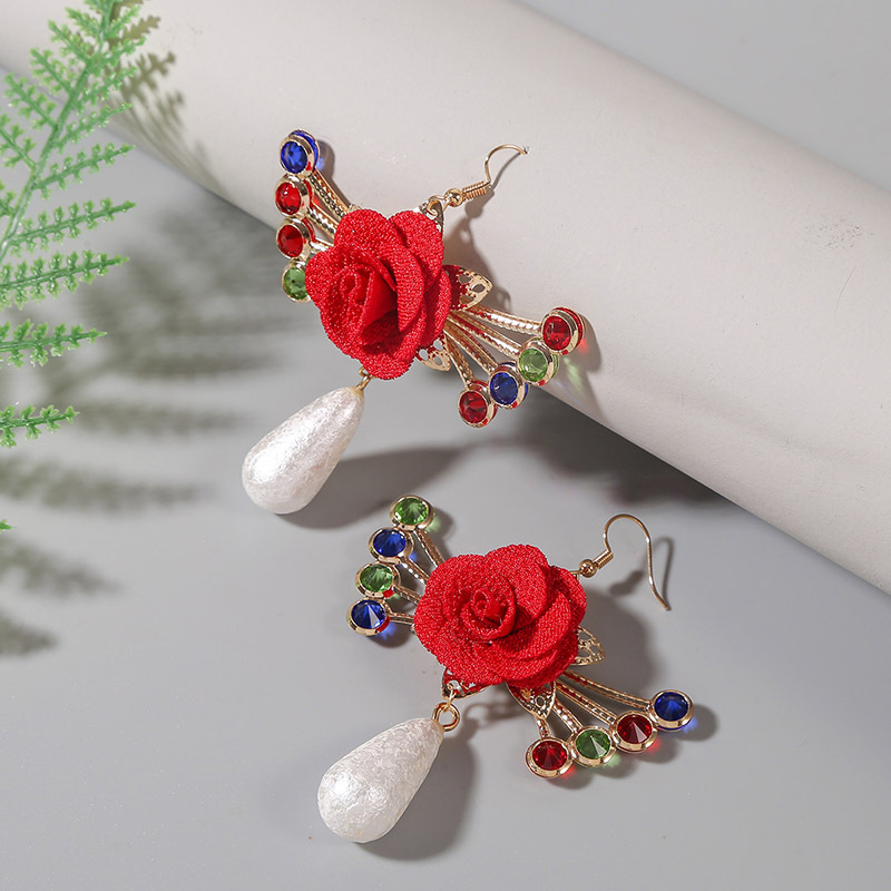 Europäischer Und Amerikanischer Trend Übertrieben Schmetterlings Blume Perle Ohrringe Weibliche Böhmische Kreative Persönlichkeit Kristall Ohrringe Schmuck display picture 4