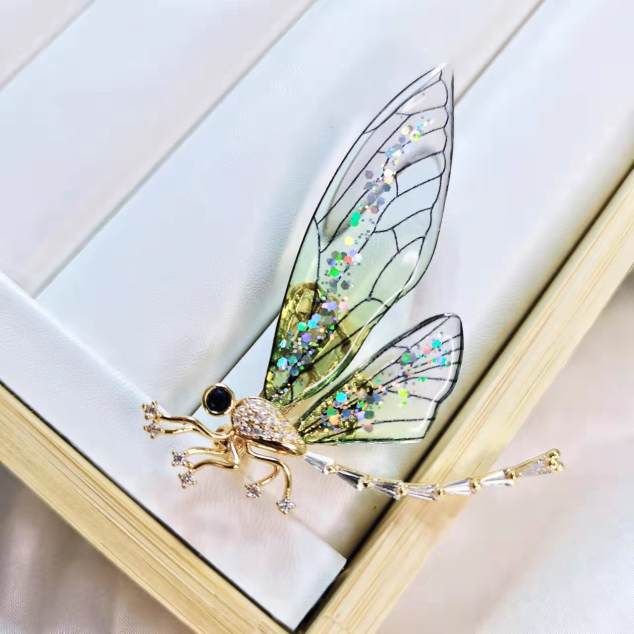 New Zircon Dragonfly Brooch Pins for  Women Fashion Personality Corsage Prom Luxury Jewelry Clothing Accessories Brooches