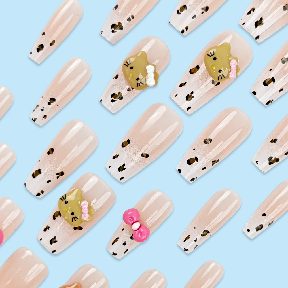 Hello Kitty estereoscópico usar polvo de uñas blanco gradiente de estilo de viaje encantador 24 piezas de uñas terminadas al por mayor