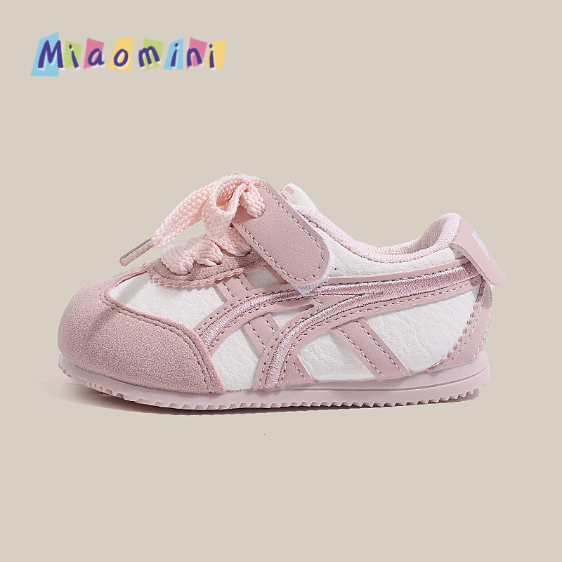 2026 primavera y otoño nuevos zapatos para niños Gump zapatos deportivos coreanos para niños zapatos de entrenamiento de skate para bebés zapatos para niños pequeños