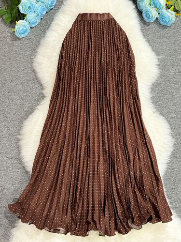 Classic and Versatile High-Waist Slimming Wave Edge A-Line Long Skirt for Women with Pleated Hem and Button Detail
