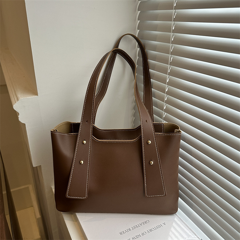 Bolsa de moda ocio de gran capacidad para mujeres 2024 bolso grande bolso de alta calidad nicho bolso de viaje de moda bolso de hombro