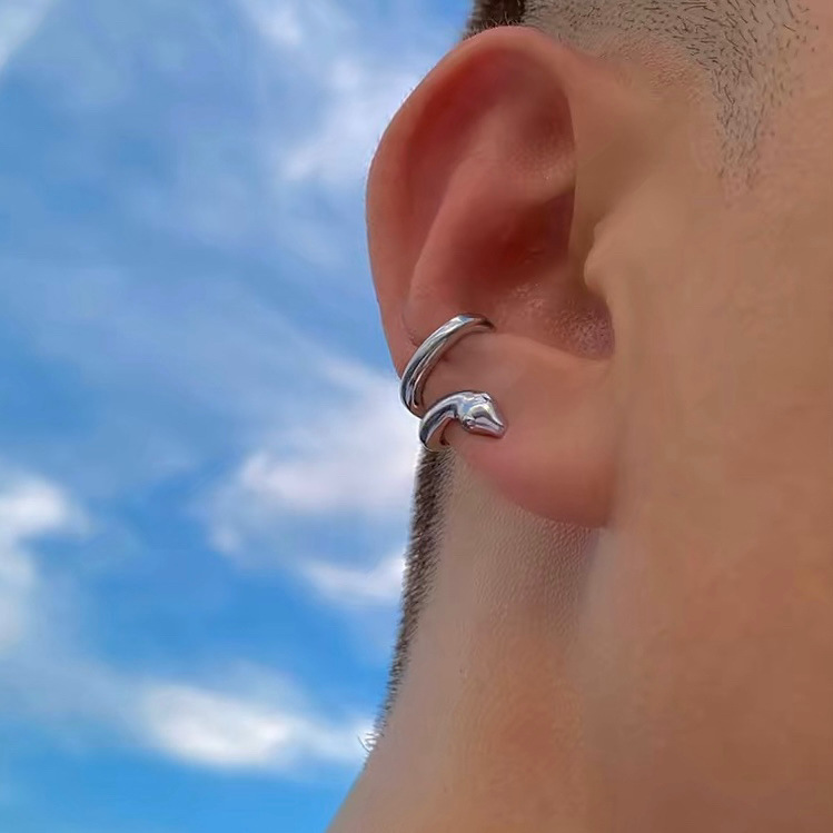 Glänzendes Armband für Herren, hochwertiges Nischendesign, geschlechtsneutraler Trend-Ohrclip in Schlangenform für Damen und Herren (auch ohne Piercing)._voghion.com
