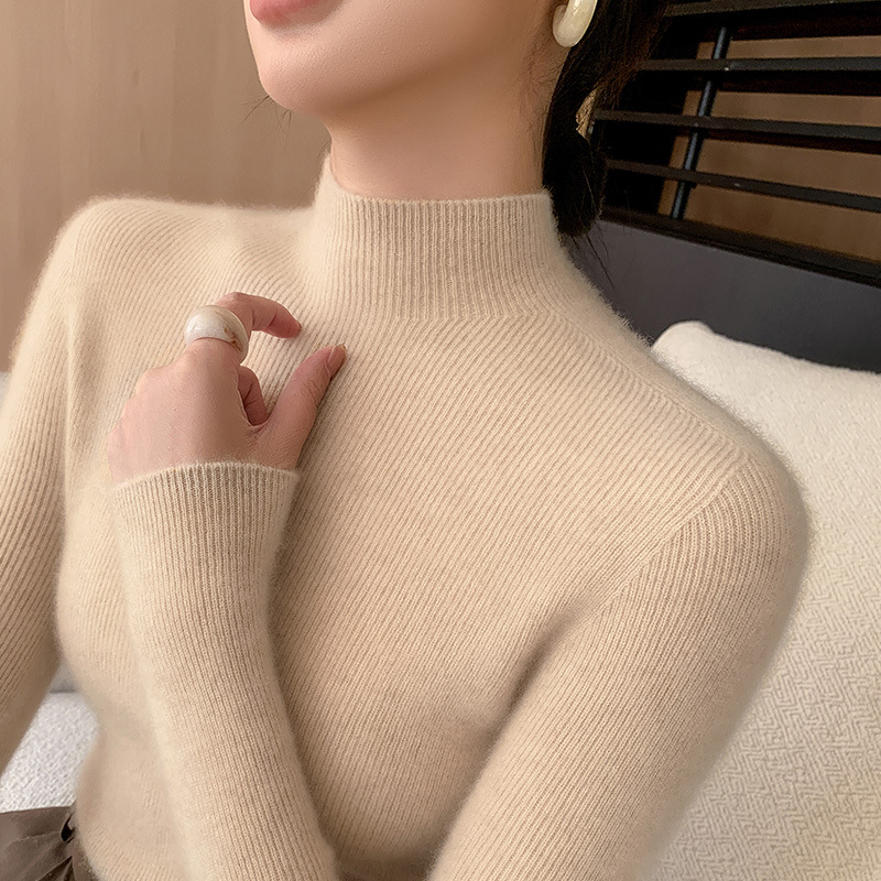 2025年秋冬新款半高领女修紧身纯色百搭时尚套头厚毛衣针织打底衫