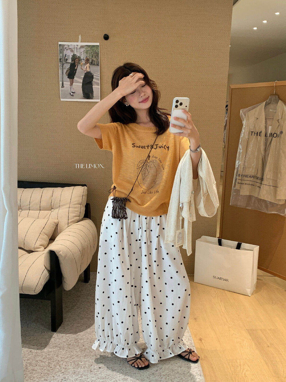 Áo thun nữ cổ tròn tay ngắn họa tiết trái cây chất liệu bamboo linen — màu đen, trắng ngà, màu cam, màu xám chi tiết 20