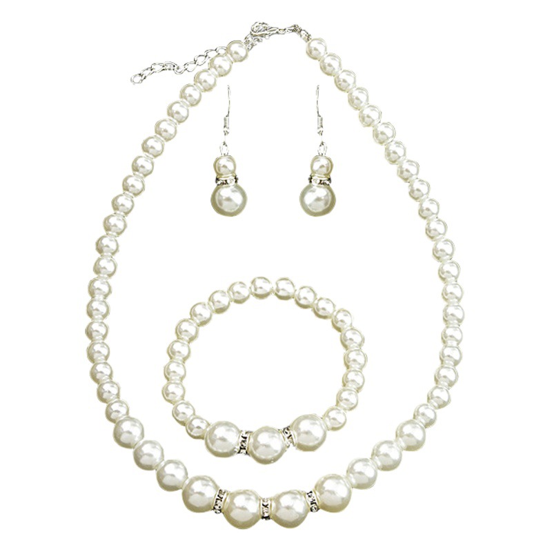 Collar de perlas pendientes pulsera de tres piezas ins personalidad temperamento accesorios simples moda viajero collar de diamantes