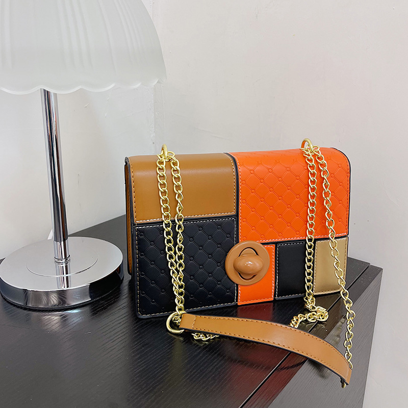 Borsa a tracolla singola con catena a tracolla singola nuova primavera 2023 per donna con cuciture fresche e dolci elegante borsa in stile diagonale per donna_voghion.com