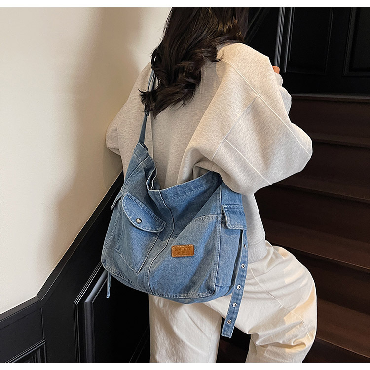 Bolso de mezclilla Tote para mujer 2025 nuevo y práctico bolso de hombro de cercanías bolso de mensajero retro de mezclilla de gran capacidad