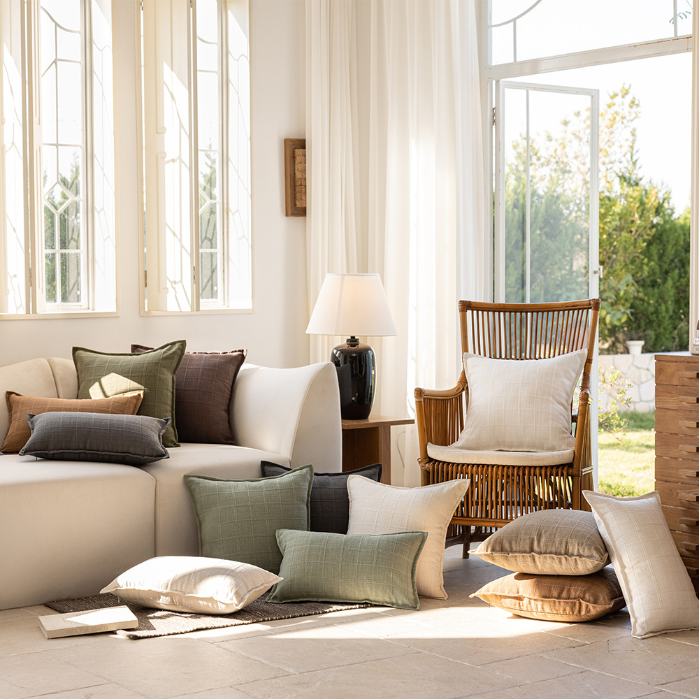 Decorative Pillowcase Jacquard Plaid Style For Sofa And Bed_voghion.com