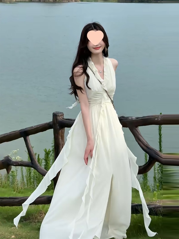 法式红色挂脖吊带连衣裙子女夏季2025新款海边度假设计感长裙|undefined