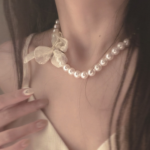 Spring is not late ~ Atmosphere French retro pearl chiffon flower necklace High-end design fairy-like clavicle chain
