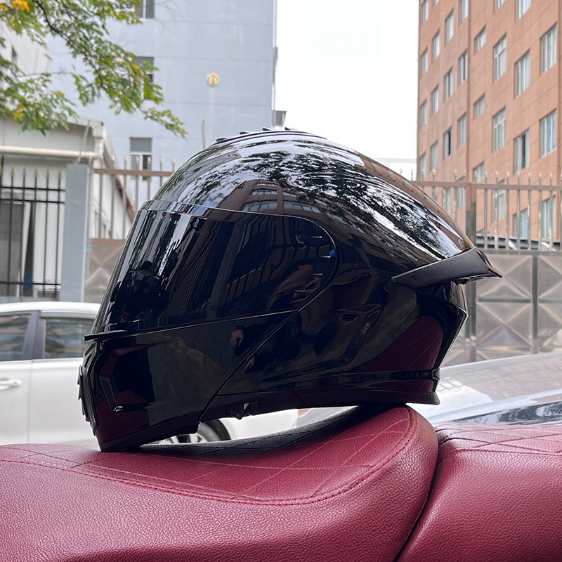 Orz casco de coche eléctrico masculino y femenino casco de verano doble espejo trasero medio completo personalidad cuatro estaciones pareja Bluetooth