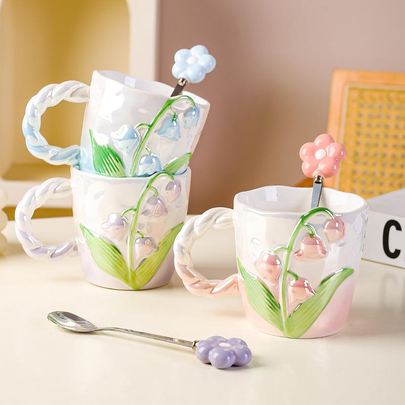 [Lirio del Valle] pintado a mano bajo vidriado Taza de cerámica chica Oficina taza de agua del hogar chica taza de café