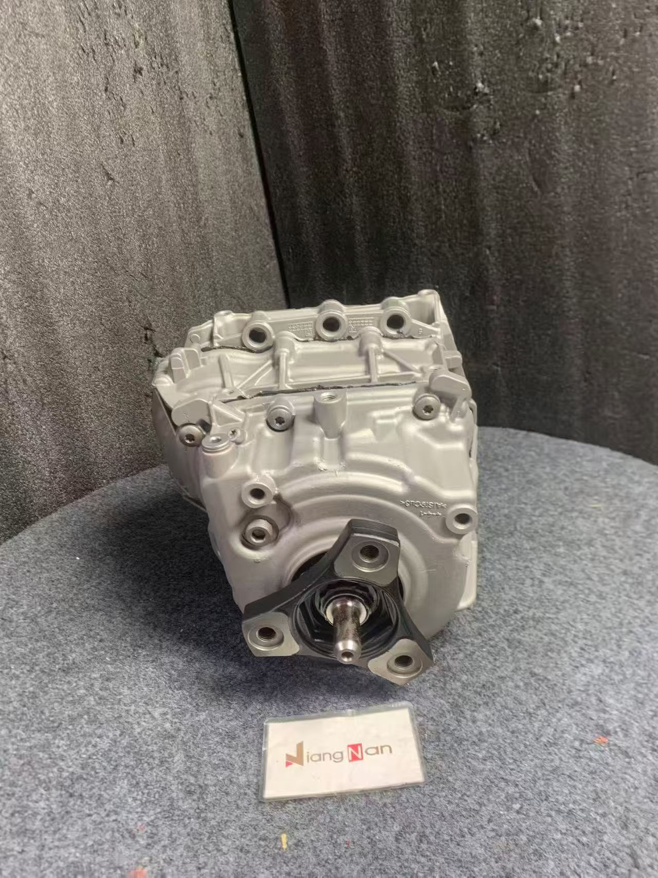 Suitable for Mercedes-Benz 9-Speed Glc250/260 E260 E300L W253 S450 Four-Wheel Drive Transfer Case Assembly Gearbox