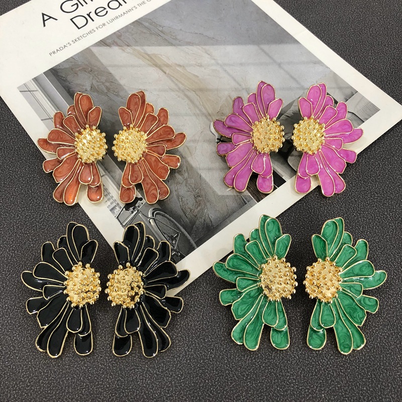 29g Weight 1 Pair Retro Flower Alloy Enamel Women's Drop Earrings