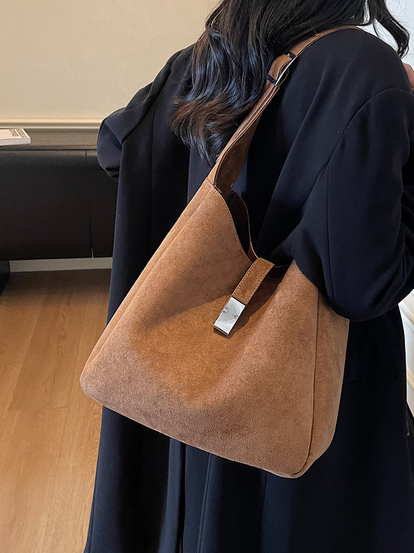 女士包包网红大学生单肩包女款爆款2025新款韩版出行大容量水桶包|undefined