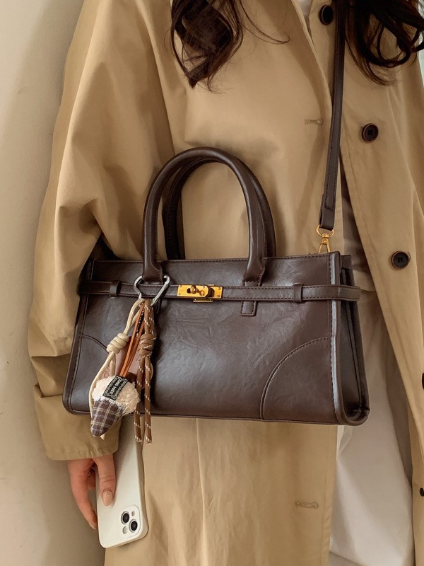 2026 ventas transfronterizas nuevas tendencias de moda versátil de gran capacidad mochila de hombro alta sensación de bolso de mano