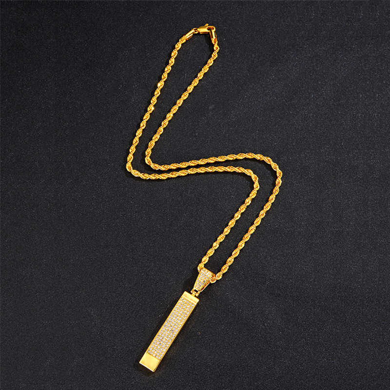 Collier à chaîne cubaine électroplaquée Geomet à la mode et populaire avec pendentif Hip Hop en forme de barre d'or créative et entièrement en diamant_voghion.com