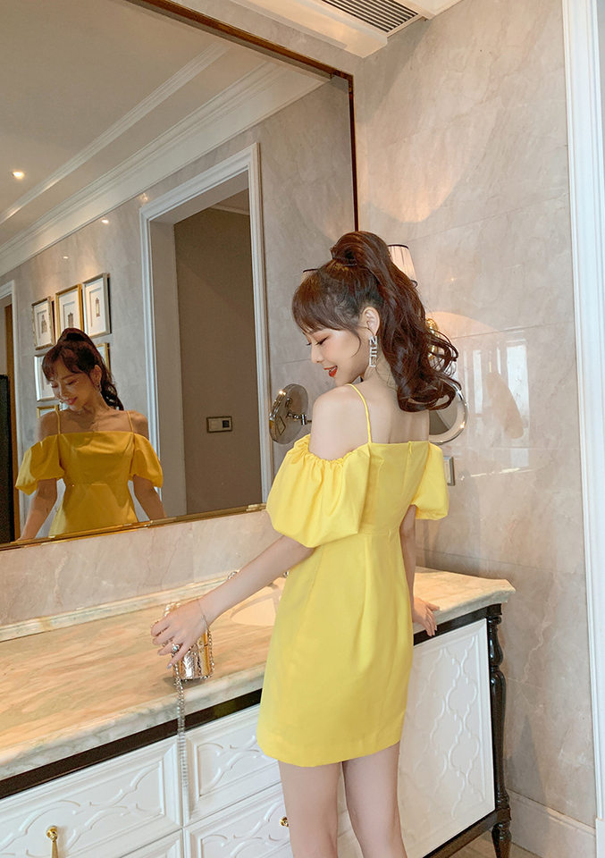 Đầm suông nữ cổ yếm tay phồng hở vai phong cách hiện đại — Màu vàng chi tiết 20