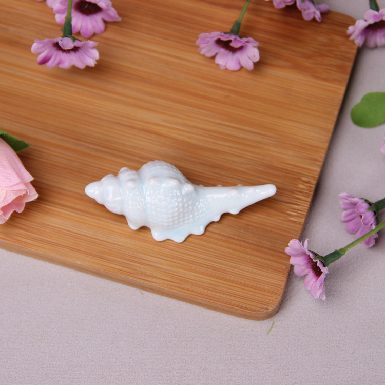 陶磁器のサザエの箸立ての筆立てのアイデアの陶磁器のサザエの工芸品の置物の簡単な12867サザエの箸立て