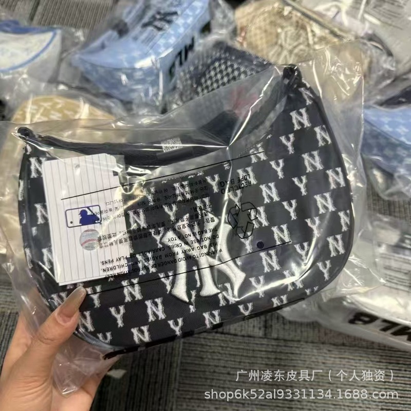 mlb腋下包 新款洋基队刺绣复古老花单肩斜挎包NY女士手提腋下包|undefined