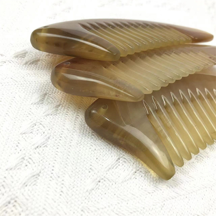 Natural Goat Horn Massage Comb Triangle Gua Sha Scalp Comb for Head and Body Meridian Massage 10-15cm quality and texture
