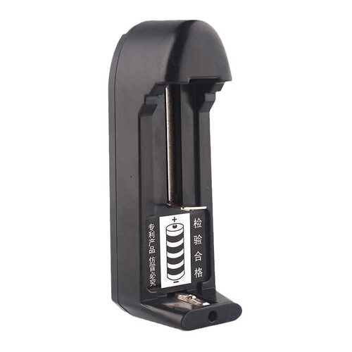 Multi-functional 3.7V-4.2V intelligent 18650 14500 16340 universal lithium battery flashlight charger