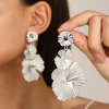 White K 10233