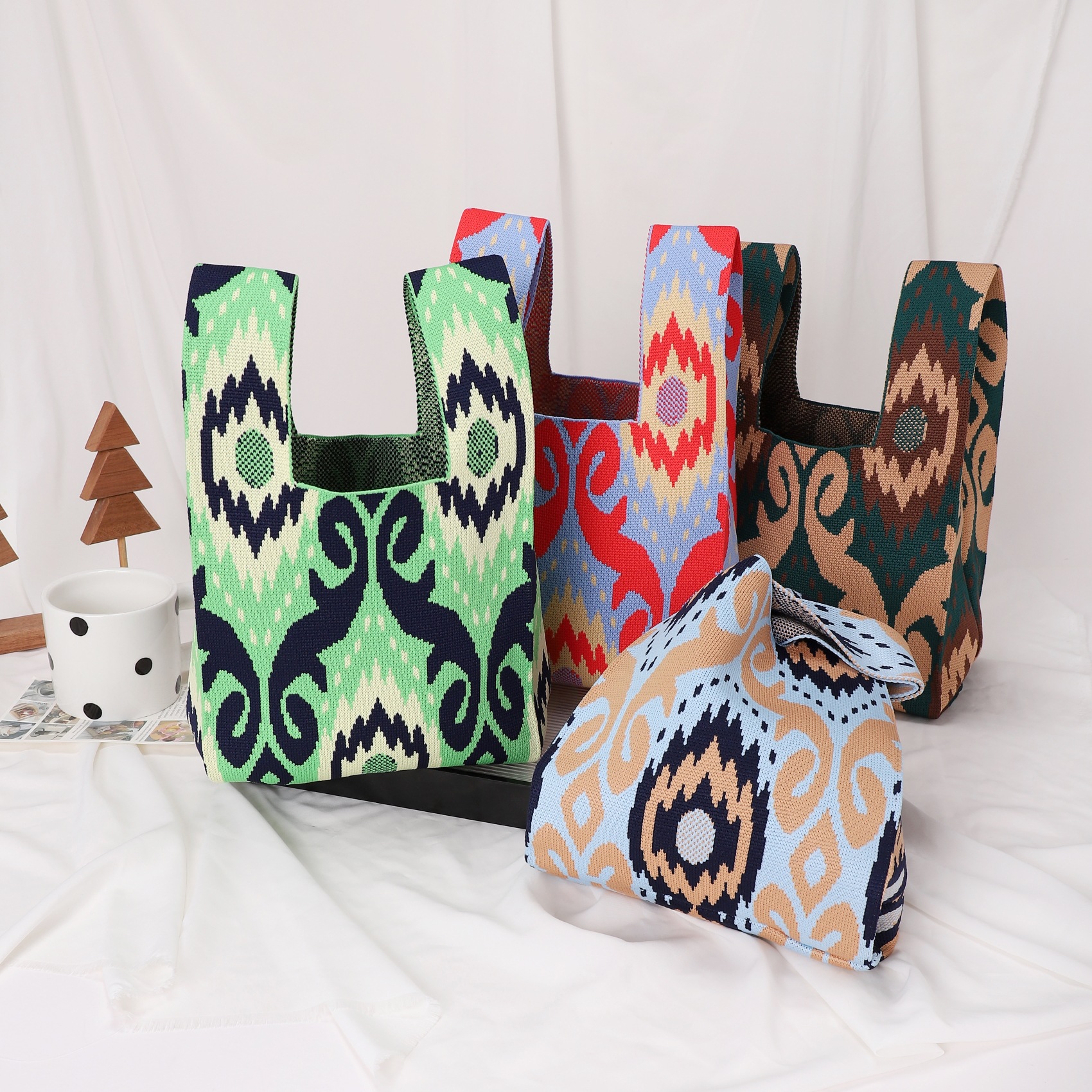 新款伴手礼花纹布包女大容量艾德莱斯花纹针织手提袋特色花纹小包