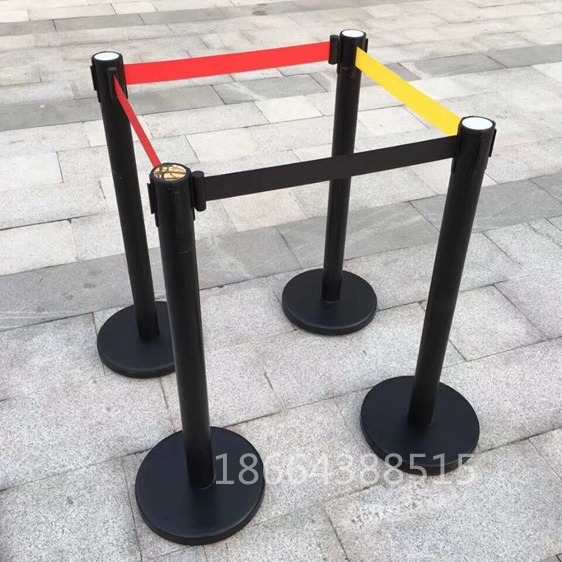 Valla de línea de advertencia de acero inoxidable Línea de un metro Cinturón de aislamiento telescópico Base de barandilla Columna de cola de Banco Barandilla negra