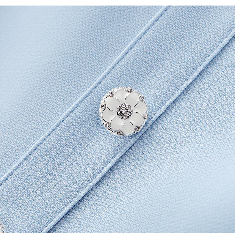 Đầm liền nữ cổ chữ V xếp ly tay lỡ, chất liệu sequin lấp lánh kiểu dáng quý bà — Màu xanh lam nhạt chi tiết 22