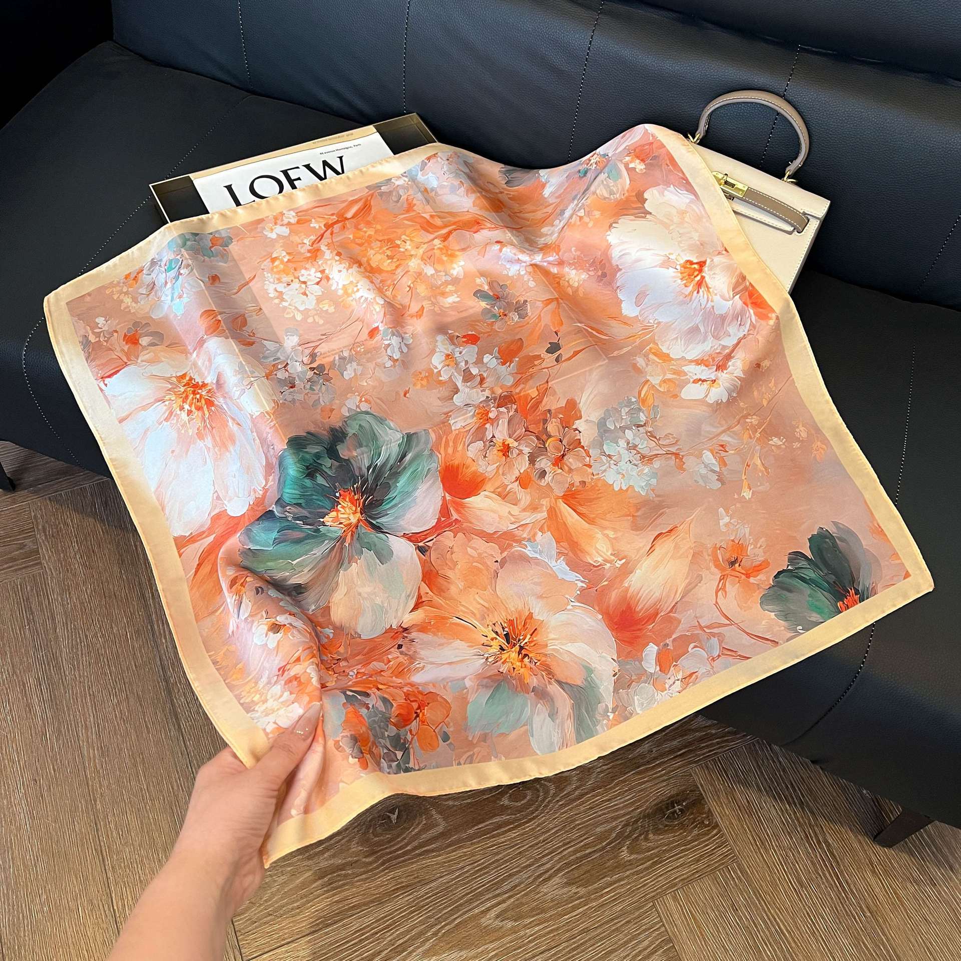 Transfronterizos nuevos bufandas de seda azul de alto nivel de seda cuadrada de simulación bufandas de moda de decoración de moda de combinación bolsa correa de pelo bufandas profesionales
