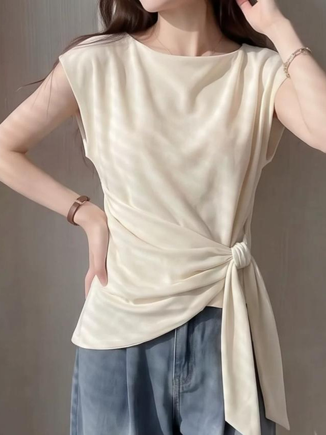Áo thun nữ không tay thắt lưn bất quy tắc, phối dây rút eo, form ôm nhẹ — trắng ngà