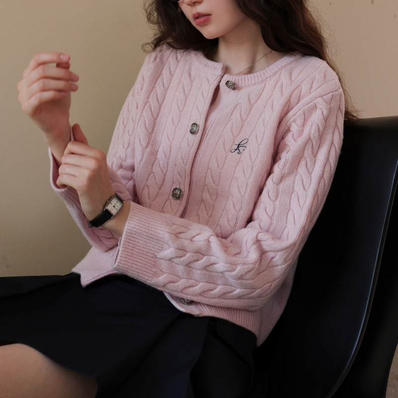 Classic and Well-Reviewed Australian Merino Wool Cable-Knit Cardigan for Petite Sizes