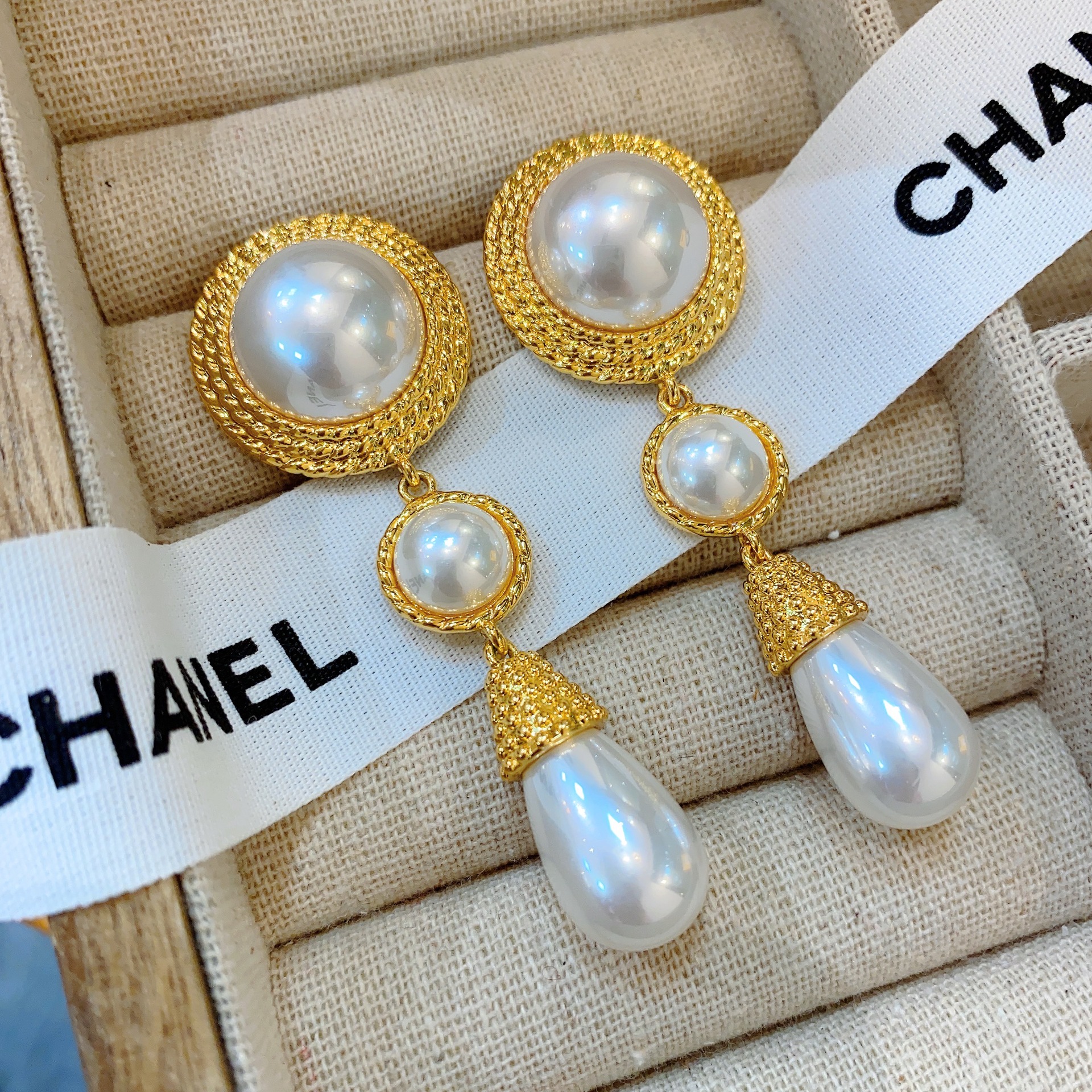 European And American Retro Long Palace Style Pearl Earrings For Women,Exaggerated Temperament Earrings,Hong Kong Style Large Earrings,Earrings,y Accessories