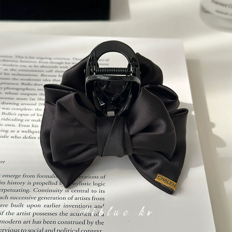 Черная большая ракушка- Crab? Wait crab pin with bow hairgrip shark