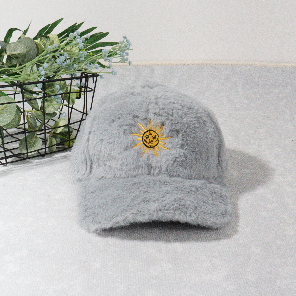Unisex Plush baseball cap Sun embroidered duck hat Winter warm plush hat_voghion.com