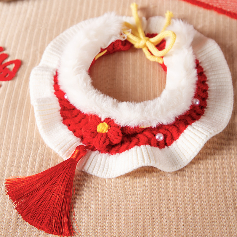 Otoño y invierno perros festivos para atraer dinero en el tesoro de Año Nuevo collar de lana de punto para gatos toallas triangulares para mascotas comidas围裙