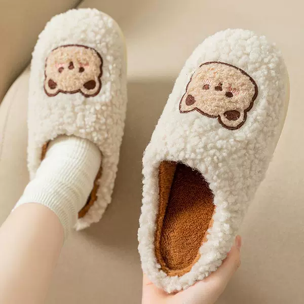 Молочно‑белый