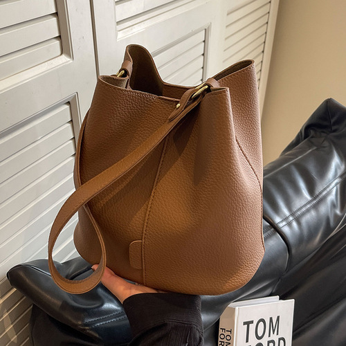 Women's bags 2024 new autumn and winter large-capacity armpit bucket bag retro versatile high-end bag single shoulder crossbody bag