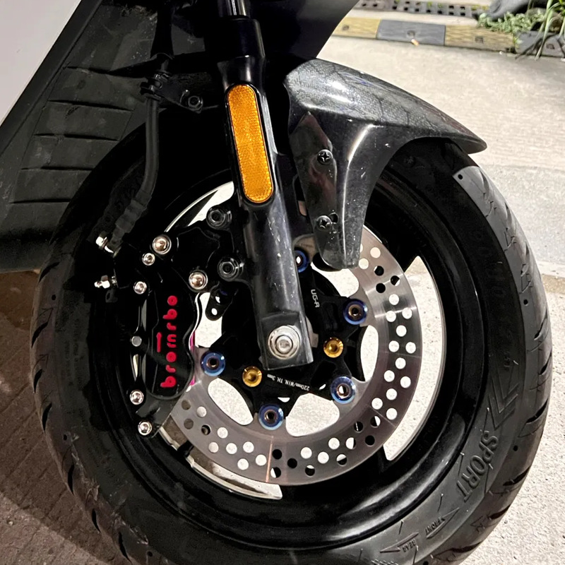 B-brand CNC large caliper 1:1 four-piston caliper No. 9 Mz Maverick NQi AE4AE5 universal brake