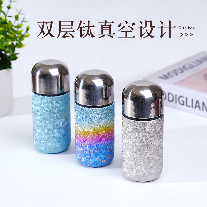 Taza de cápsula de titanio puro, mini taza de aislamiento térmico, taza de bolsillo portátil compacta y de alto valor para hombres y mujeres