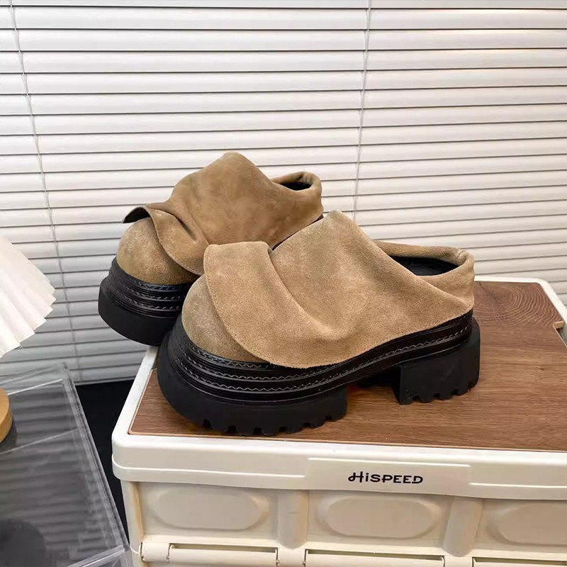 Zapatillas de loto de moda para mujeres 2025 verano y otoño nuevos zapatos de tacones altos con suela gruesa de diseño de nicho con cabeza media zapatilla para mujeres